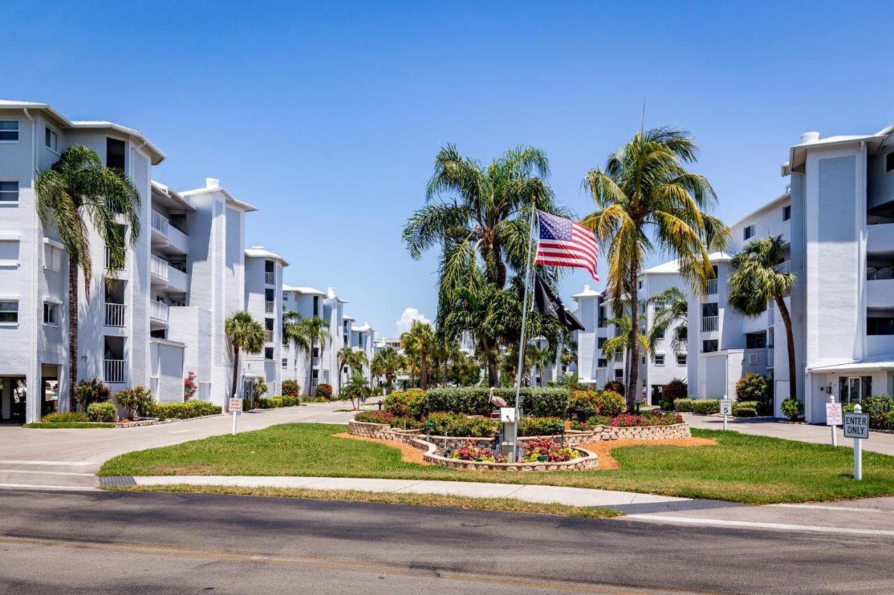 Royal Pelican 381 Fort Myers Beach Exterior foto